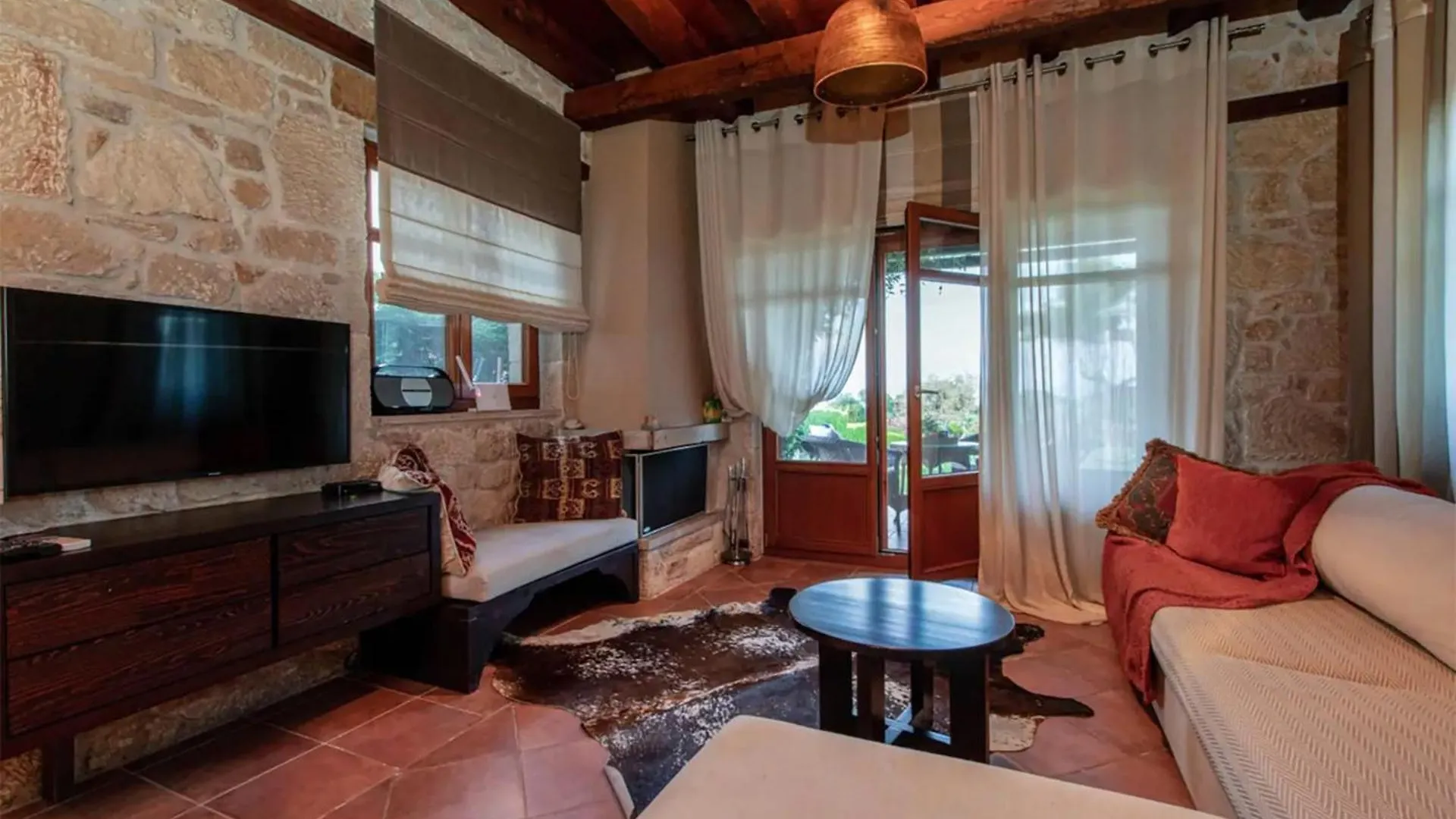 Michaela Shared Pool Villa, Afytos Willa